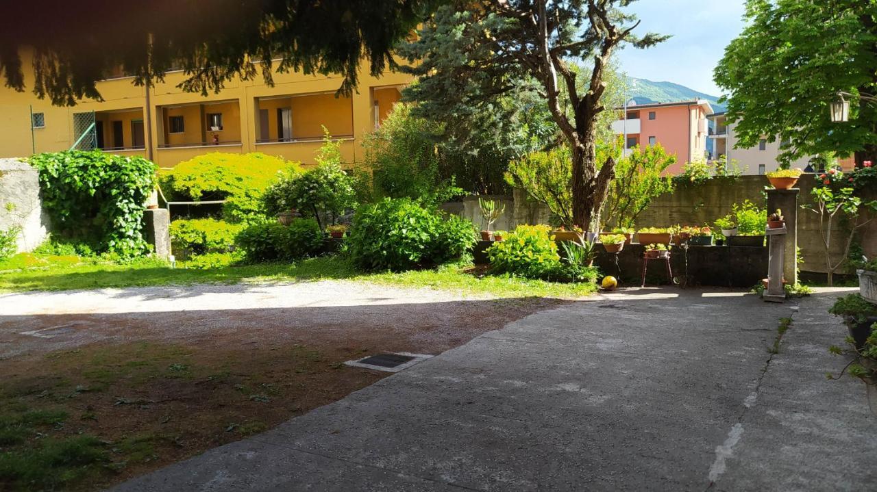 Apartament Il Giardino Dei Fiori Mandello del Lario Zewnętrze zdjęcie